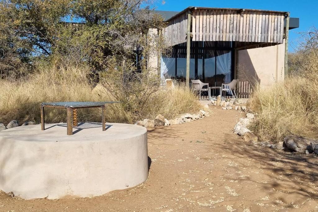 Hackberry House Black Thorn Cottage, Off Grid Khemsbok Exterior foto